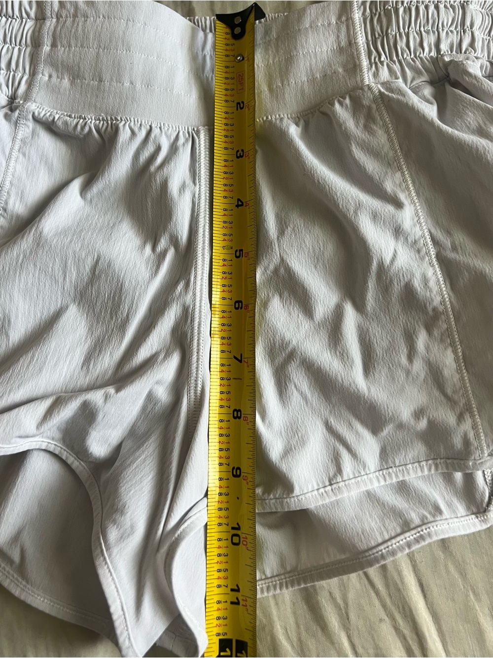 Lululemon Hotty Hot Low Rise Shorts White Running Tennis Gym Baddie Yoga Dove - Picture 7 of 7